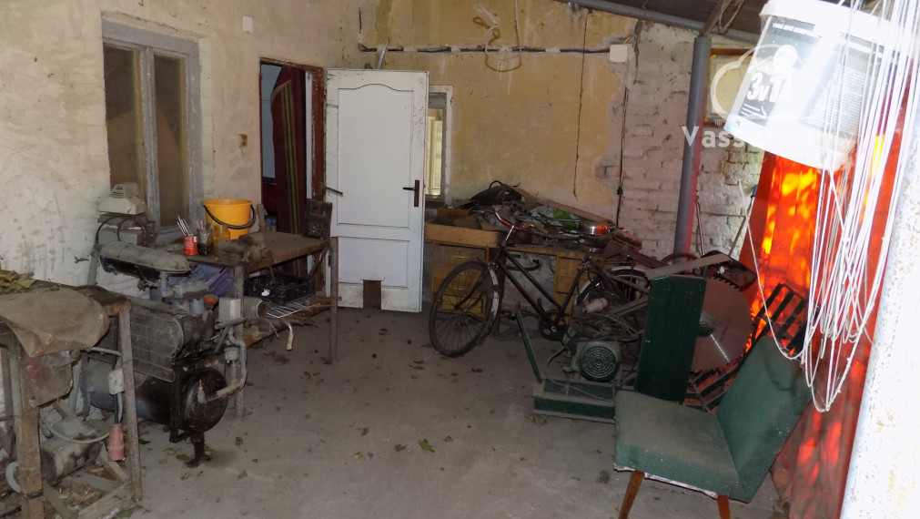 Rezervované  -3 izb. dom v Strekove -  27 km od Štúrova