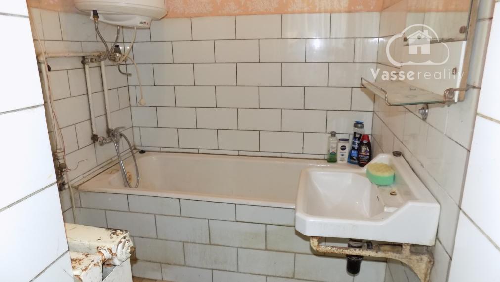 Na predaj tehlový dom v Strekove pri žel.stanici.