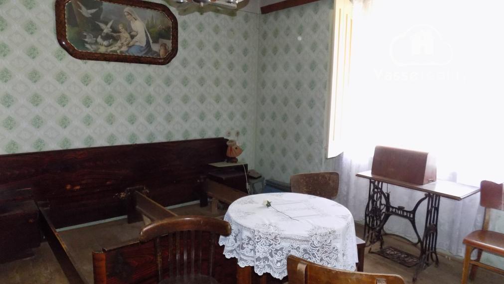 Na predaj tehlový dom v Strekove pri žel.stanici.