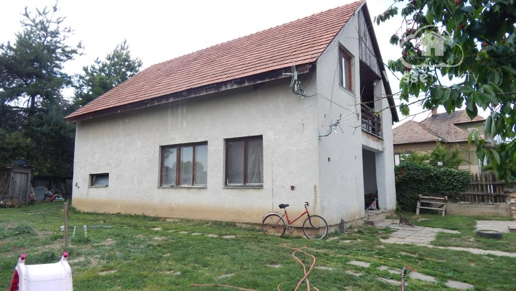 Exluzívna ponuka! Na predaj 4 izbový rodinný dom v Strekove.