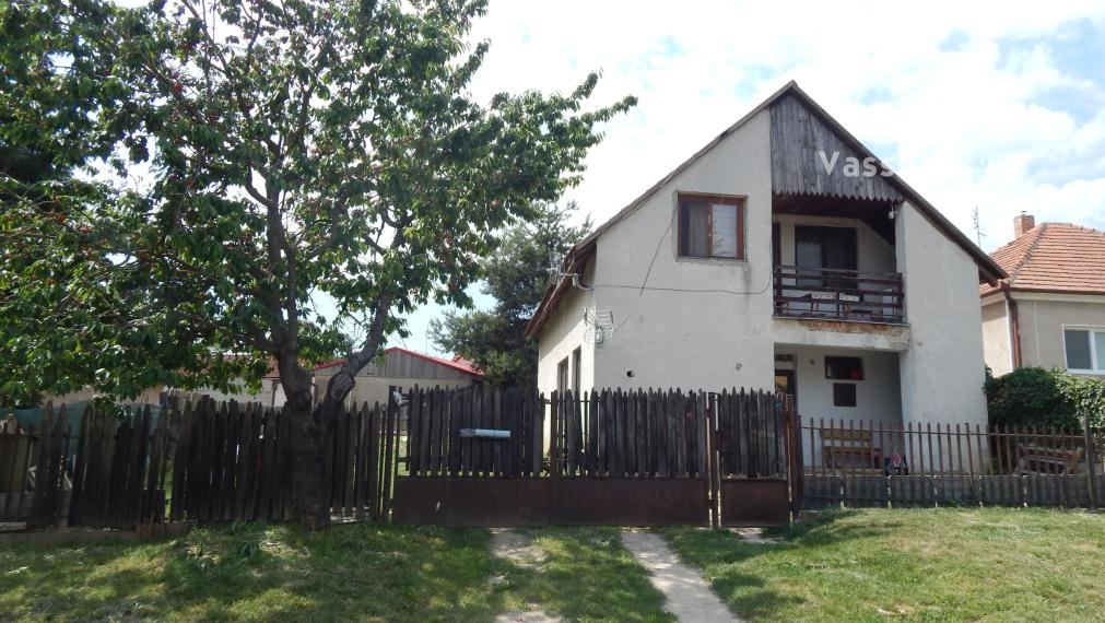 Exluzívna ponuka! Na predaj 4 izbový rodinný dom v Strekove.
