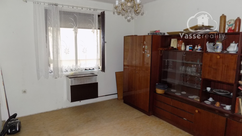 Na predaj poschodový dom v Tvrdošovciach .