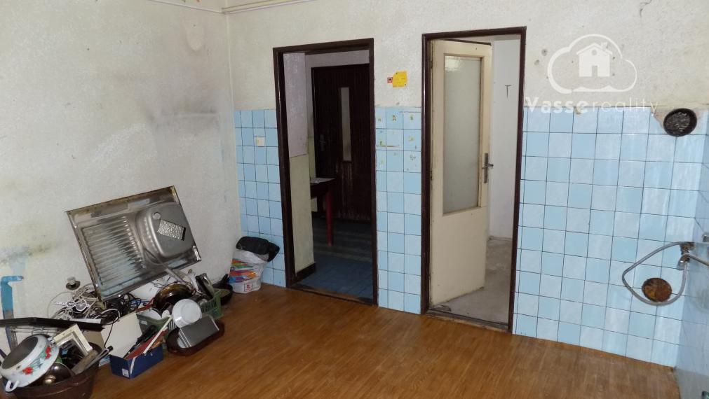 Na predaj poschodový dom v Tvrdošovciach .