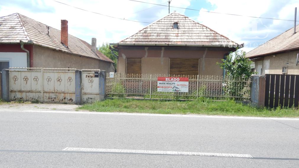 Na predaj 3 . izbový vidiecky dom v Malých Kosihách.