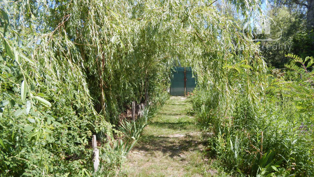 Z vlastného pozemku sa môžete vydať člnom na prieskum okolitej vodnej ríše-Martovce