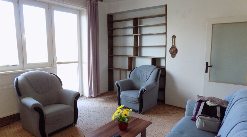 Priestranný 4-izbový byt s garážou, klimatizáciou a skvelou dispozíciou v obci Dubník