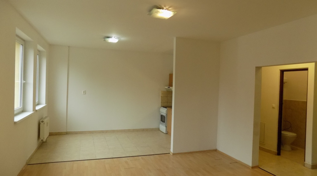 NOVINKA: Exkluzívny 2-izbový byt v Štúrove – Vadaš na skok!