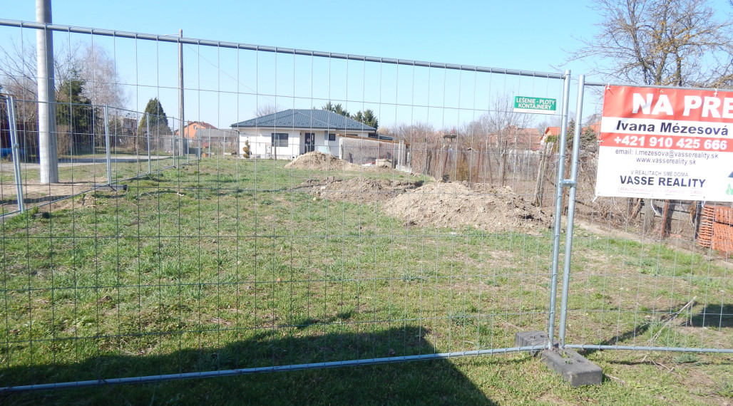 Na predaj pozemok 388 m2 v obci  Mužla pri Štúrove .