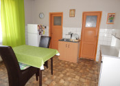 Na predaj veľký 4 izbový dom v Salke -ihneď obývateľný ! - fotografia 9