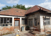 Na predaj  4.izb .dom - chalupa v Brutoch - pozemok 741 m2. - fotografia 1