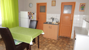 Na predaj veľký 4 izbový dom v Salke -ihneď obývateľný ! - fotografia 9
