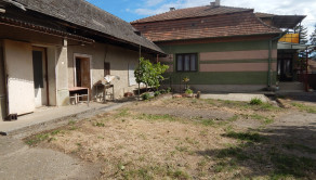 Na predaj veľký 4 izbový dom v Salke -ihneď obývateľný ! - fotografia 24