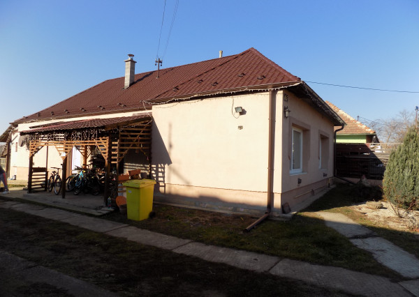 Na predaj domček v Rúbani s krásnym pozemkom  3436m2 vhodné na chov zvierat .