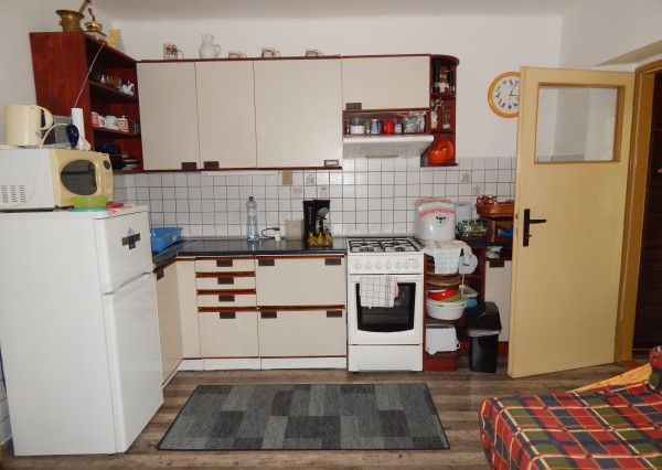 Na predaj chalupa v Klížskej Nemej, len 18 km od Veľkého Medera.