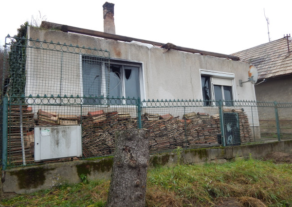 Na predaj 3 izbový rodinný dom v Dubníku pri Nových Zámkoch.