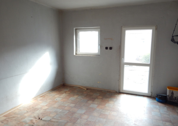 Na predaj 3 izbový rodinný dom v Strekove .