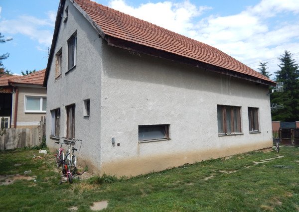 Exluzívna ponuka! Na predaj 4 izbový rodinný dom v Strekove.