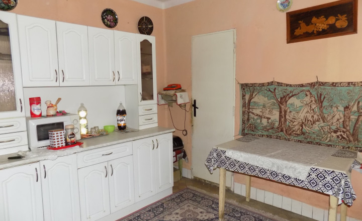 Na predaj tehlový dom v Strekove pri žel.stanici. - fotografia 12