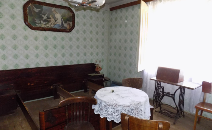 Na predaj tehlový dom v Strekove pri žel.stanici. - fotografia 9