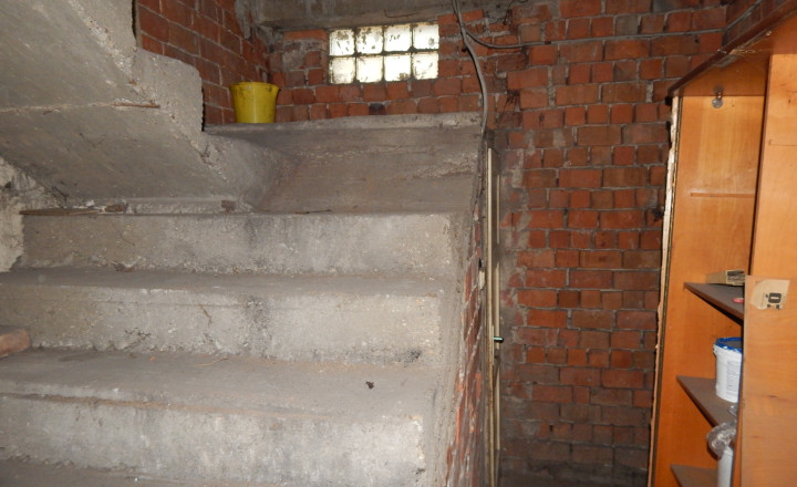 Na predaj veľký 4 izbový dom v Salke -ihneď obývateľný ! - fotografia 16