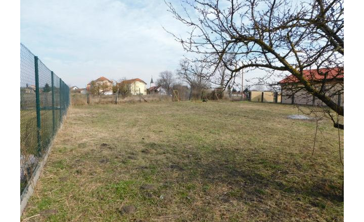 Výrazná zľava pozemku na predaj v Andovciach 1124m2.