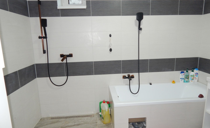 Na predaj 3 izb. zrekonštruovaný dom v obci Leľa pri Štúrove. - fotografia 3