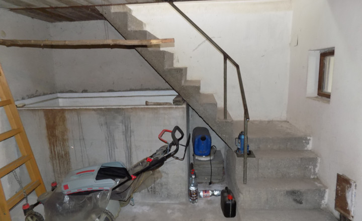 Na predaj viničný domček s vinicou pri Štúrove - fotografia 7