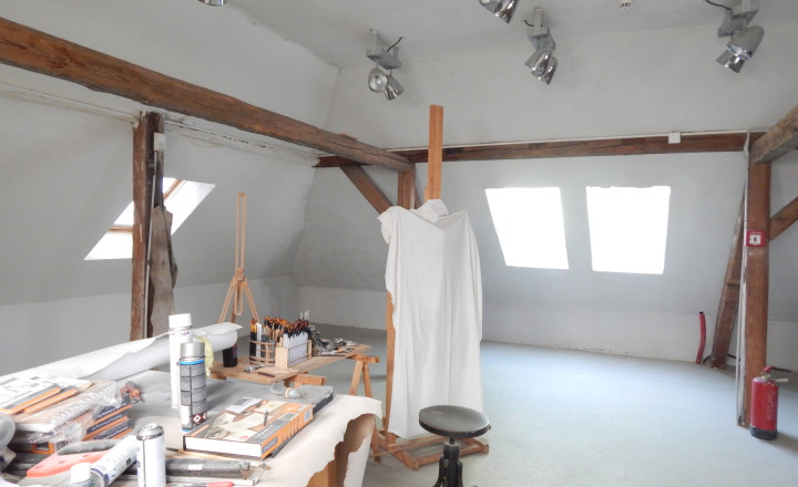 Na predaj zateplený,  dom v Šuranoch s krásnym parkom . - fotografia 16