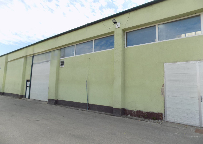 NA PREDAJ: Kompletne prenajatý priemyselný areál (3 857 m²) – Nové Zámky